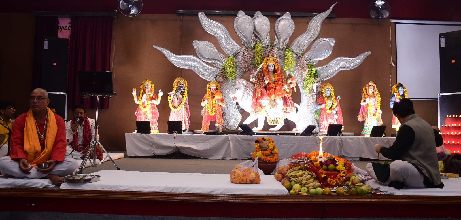 आईटीएस डेंटल कॉलेज में माता की चौकी का आयोजन:नए शैक्षणिक सत्र के आगाज पर सभी ने लिया मॉ का आशीर्वाद