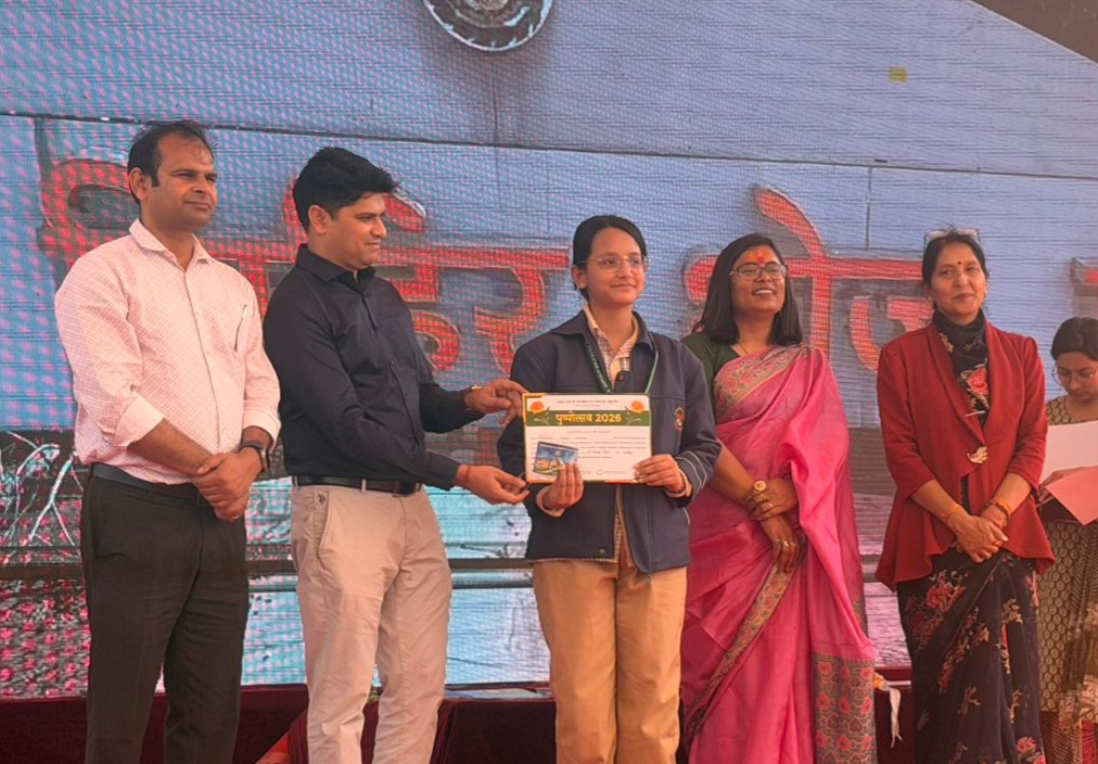 दिल्ली वर्ल्ड पब्लिक स्कूल ने पुष्‍पोत्‍सव में लिया हिस्‍सा:कार्यक्रम में विभिन्‍न प्रतियोगिता का हुआ आयोजन