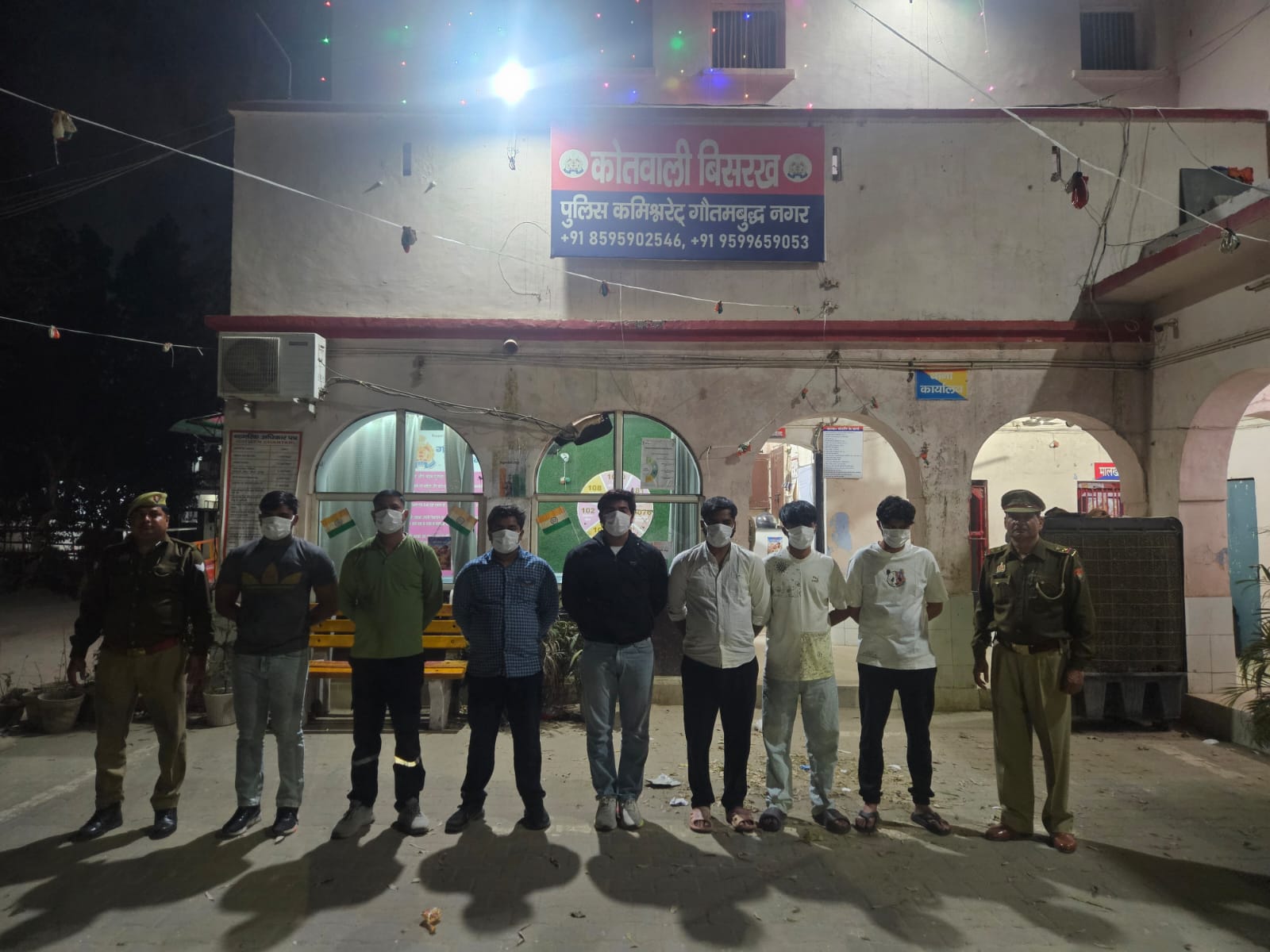 टॉवर की टेरिस पर चढ़कर हंगामा करना पड़ गया भारी:मामले में पुलिस ने दोनों पक्ष के 7 लोगों पर की कार्रवाई