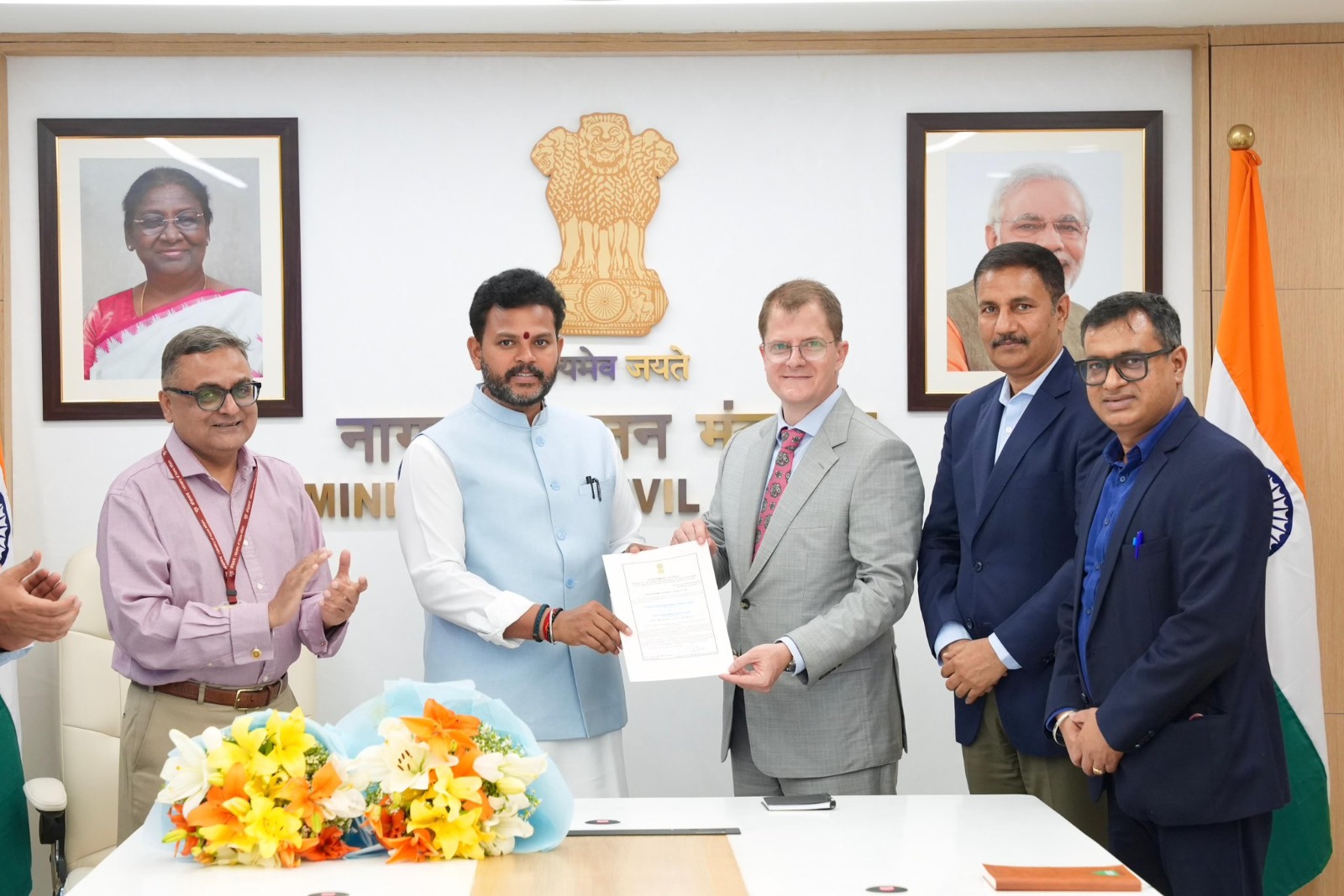 एशिया के सबसे बड़े एयरपोर्ट से मार्च में होगी पहली उड़ान : नागरिक उड्डयन मंत्री राममोहन नायडू ने सौंपी कमान