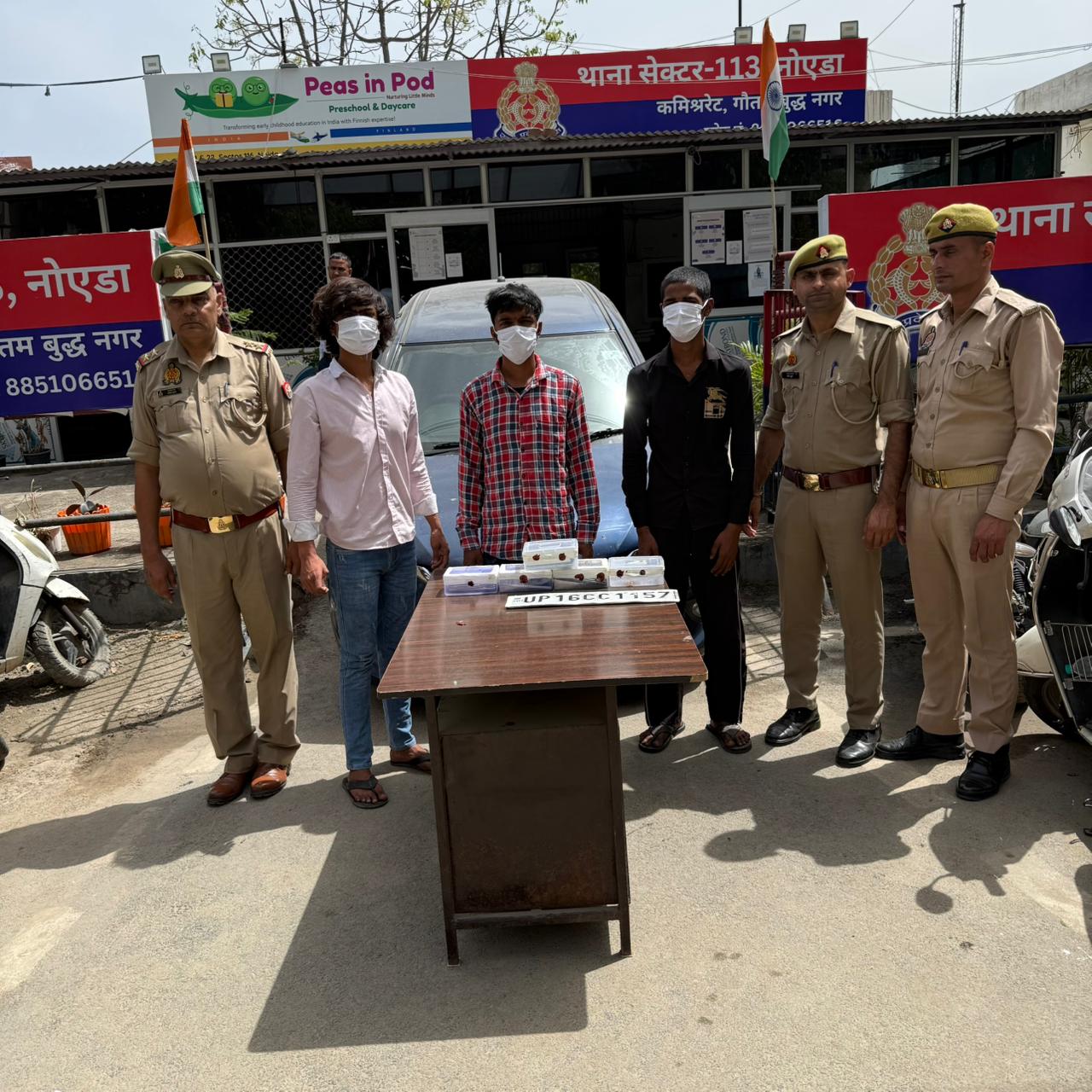 ग्रांइडर डेटिंग ऐप के माध्‍यम से धोखाधड़ी करने वाले चढ़े पुलिस के हत्‍थे:गिरफ्तार बदमाशों ने कई लोगों को बनाया था अपना निशाना