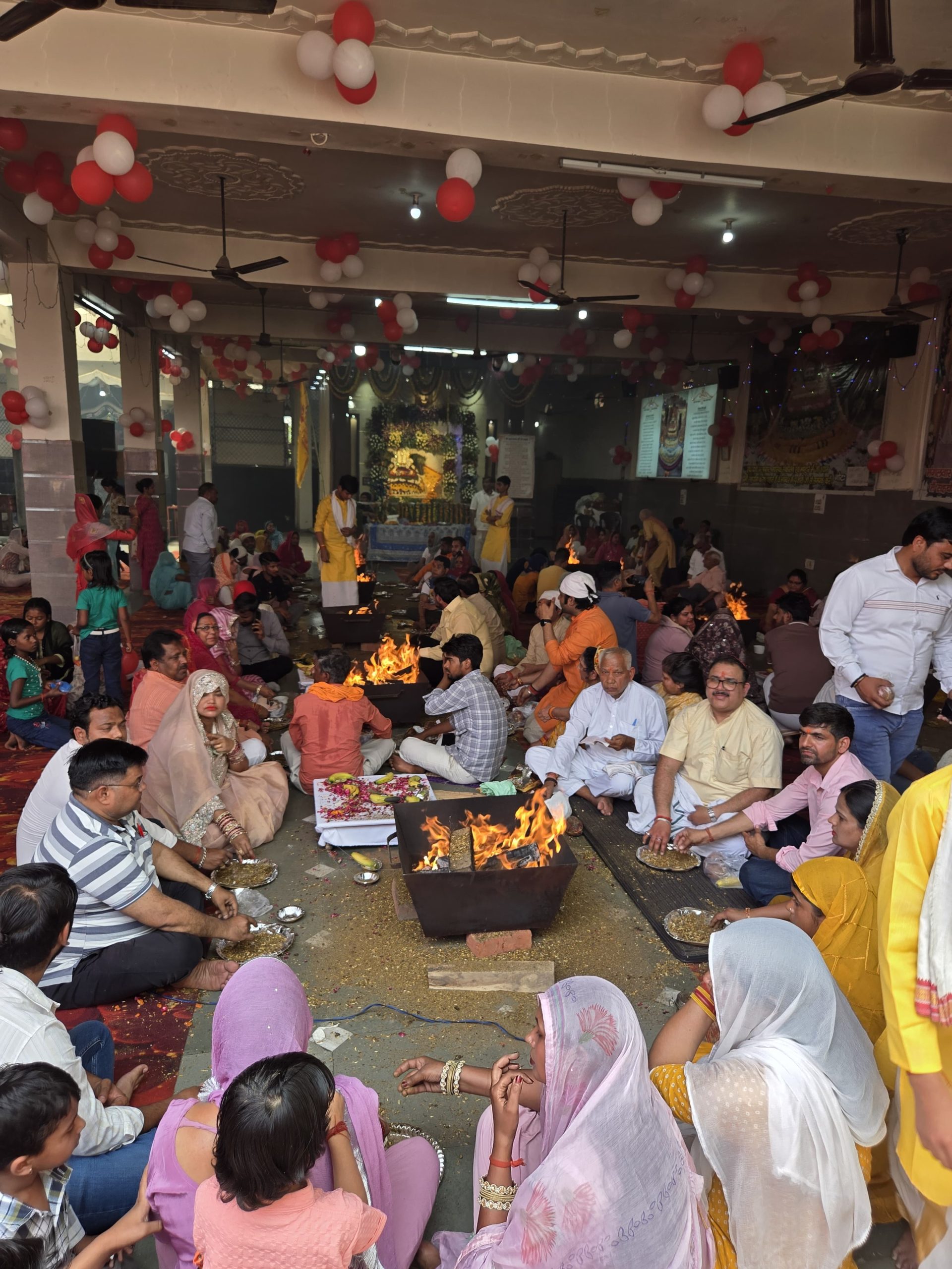 सादोपुर झाल हनुमान मंदिर में हनुमान जन्मोत्सव धूमधाम से संपन्न, 11 कुंडीय यज्ञ व भंडारे में उमड़ी श्रद्धालुओं की भीड़