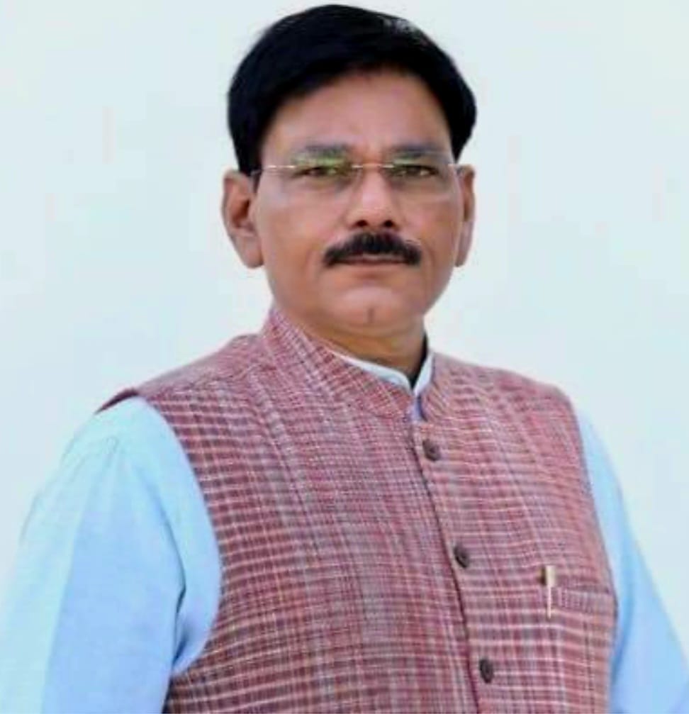 जनता के भारी विरोध को मिला विधायक धीरेंद्र सिंह का साथ:विधायक ने प्राधिकरण से की पानी के बिल में 10 प्रतिशत बढोत्‍तरी वापस लेने की मांग