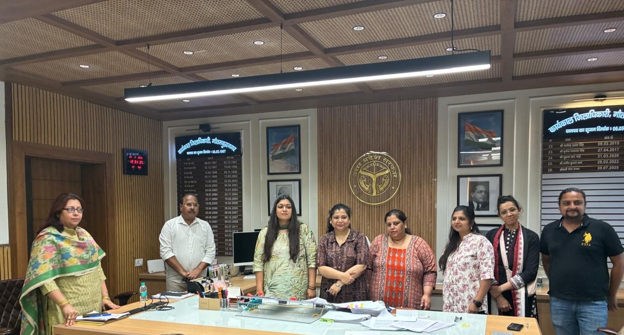 स्‍कूलों के समय में कटौती का अभिभावकों ने किया विरोध:कोर्स पूरा करने का अभिभावक व बच्‍चों पर पड़ता है प्रेशर