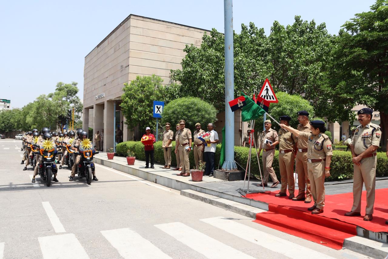 डायल-112 के बेड़े में शामिल हुए 25 नए टू-व्हीलर:पुलिस रिस्पॉन्स टाइम होगा अब और सुदृढ़