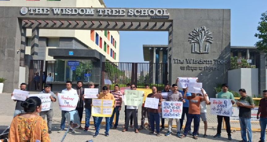 स्‍कूल के खिलाफ फूटा अभिभावकों का गुस्‍सा:द विजडम ट्री स्‍कूल ने बढ़ाई 40 प्रतिशत फीस