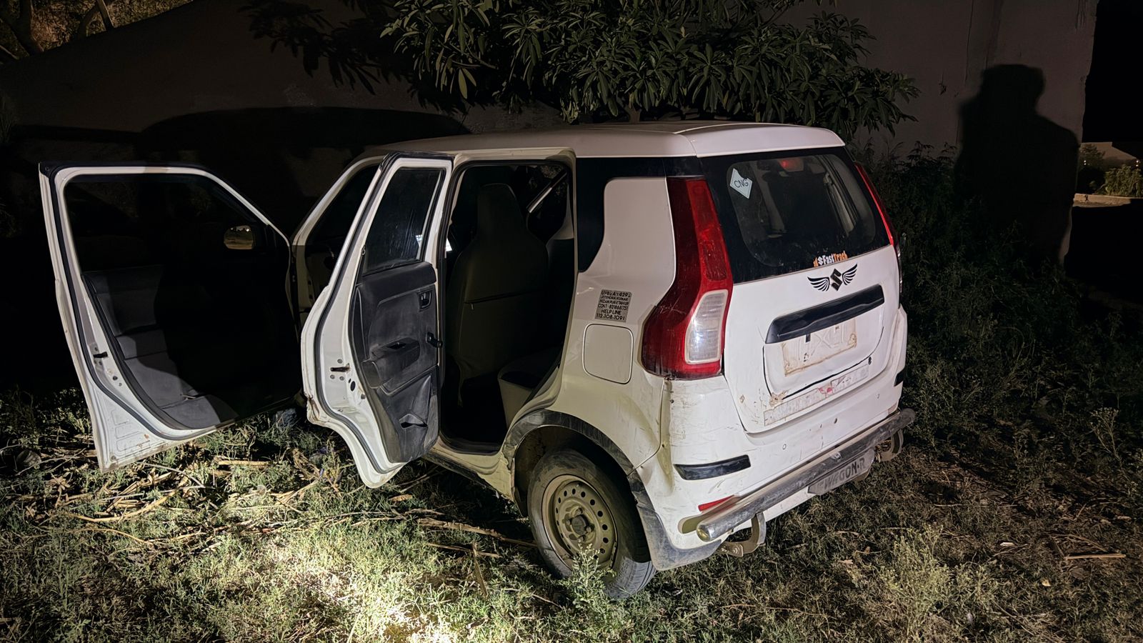 सादे कपड़ों में घर लौट रहे पुलिसकर्मी से लूट करने वाले बदमाश को लगी गोली, लिफ्ट देकर दिया था घटना को अंजाम