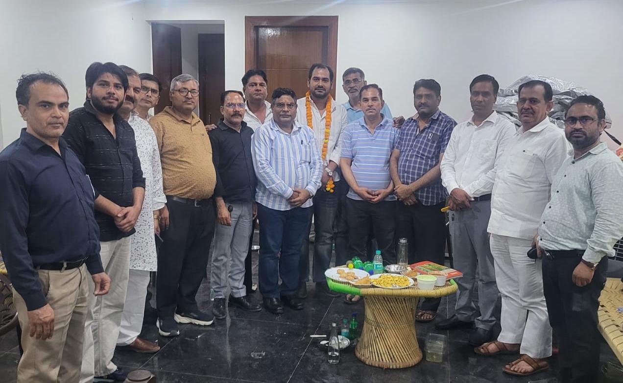 केमिस्‍ट एसोसिएशन के महासचिव बने वंश त्‍यागी:वंश त्‍यागी ने किया संगठन को मजबूती देने का वादा