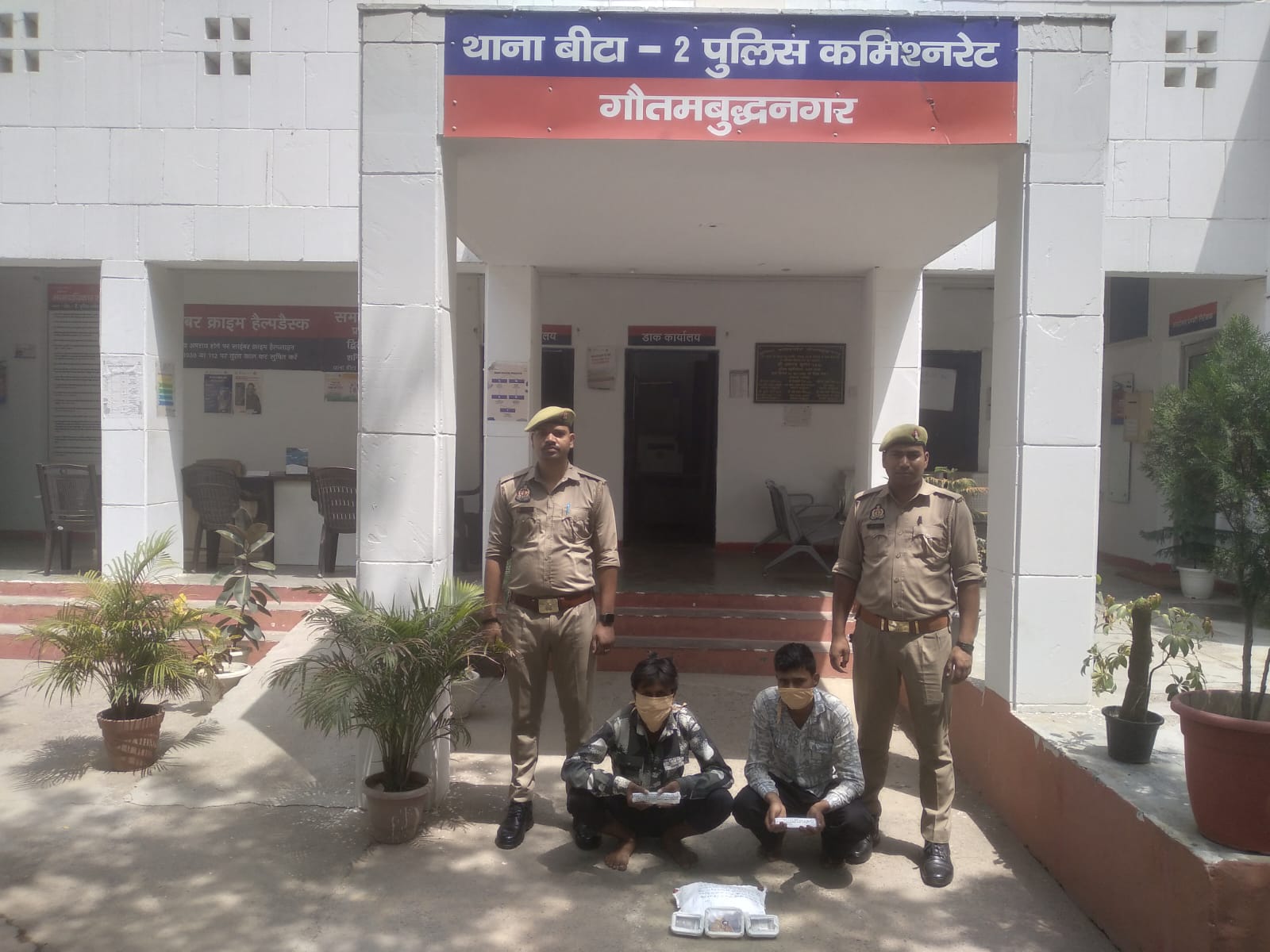 ग्रेटर नोएडा में टोंटी चोर चढ़ा पुलिस के हत्थे, बंद मकानों को बनाते थे निशाना