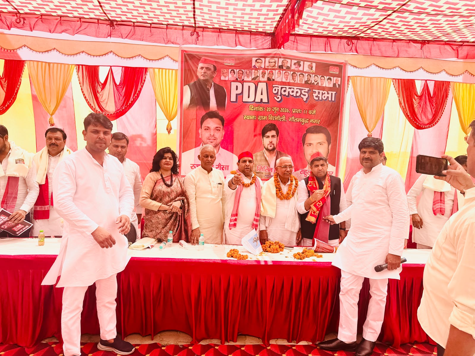 बिशनूली गांव में पीडीए जन पंचायत का आयोजन:सपा नेताओं ने कहा मंहगाई से त्रस्‍त है जनता