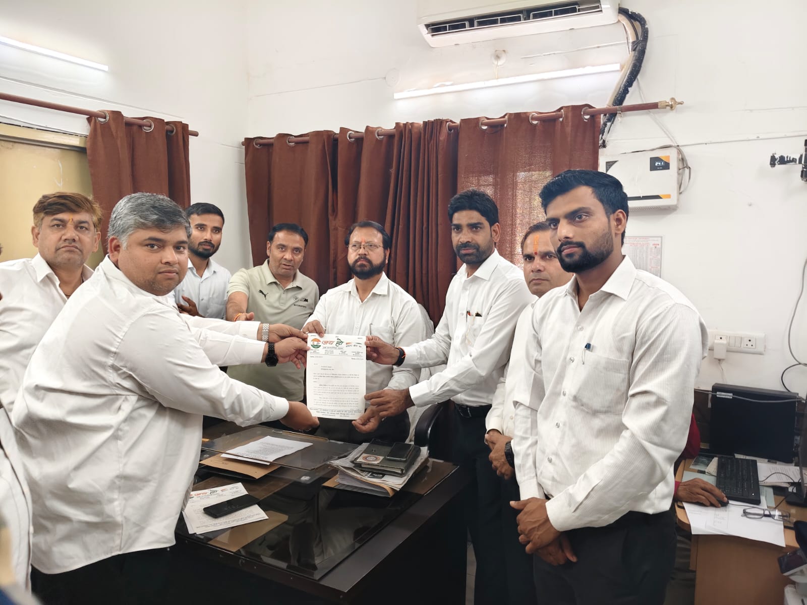 100 करोड़ की पेयजल परियोजना और नहीं मिला पानी:12 साल से अधूरी पड़ी हैं पानी की 6 टंकियां