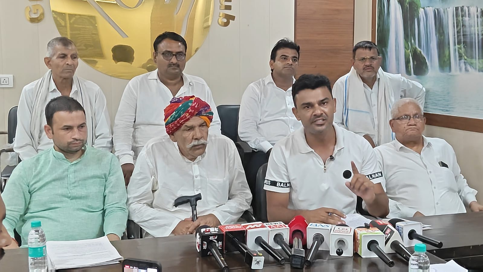 ग्रेटर नोएडा प्राधिकरण पर 44 गांव के किसान करेंगे अनशन:किसानों ने प्राधिकरण के पूर्व सीईओ पर लगाया वादाखिलाफी का आरोप