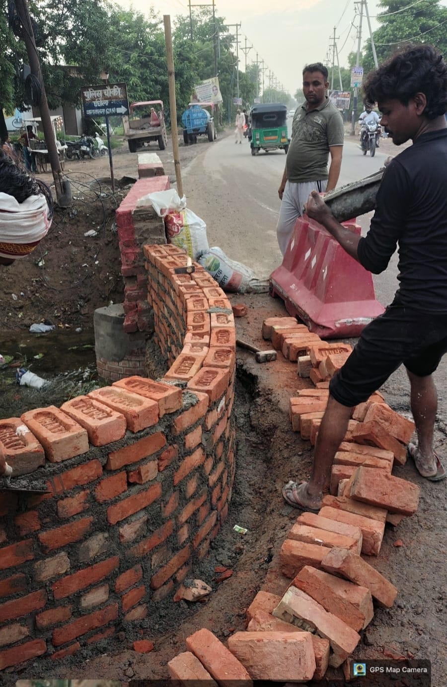 ग्रेटर नोएडा में सड़क सुरक्षा अभियान तेज, 100 से ज्यादा हादसा संभावित स्थान सुरक्षित