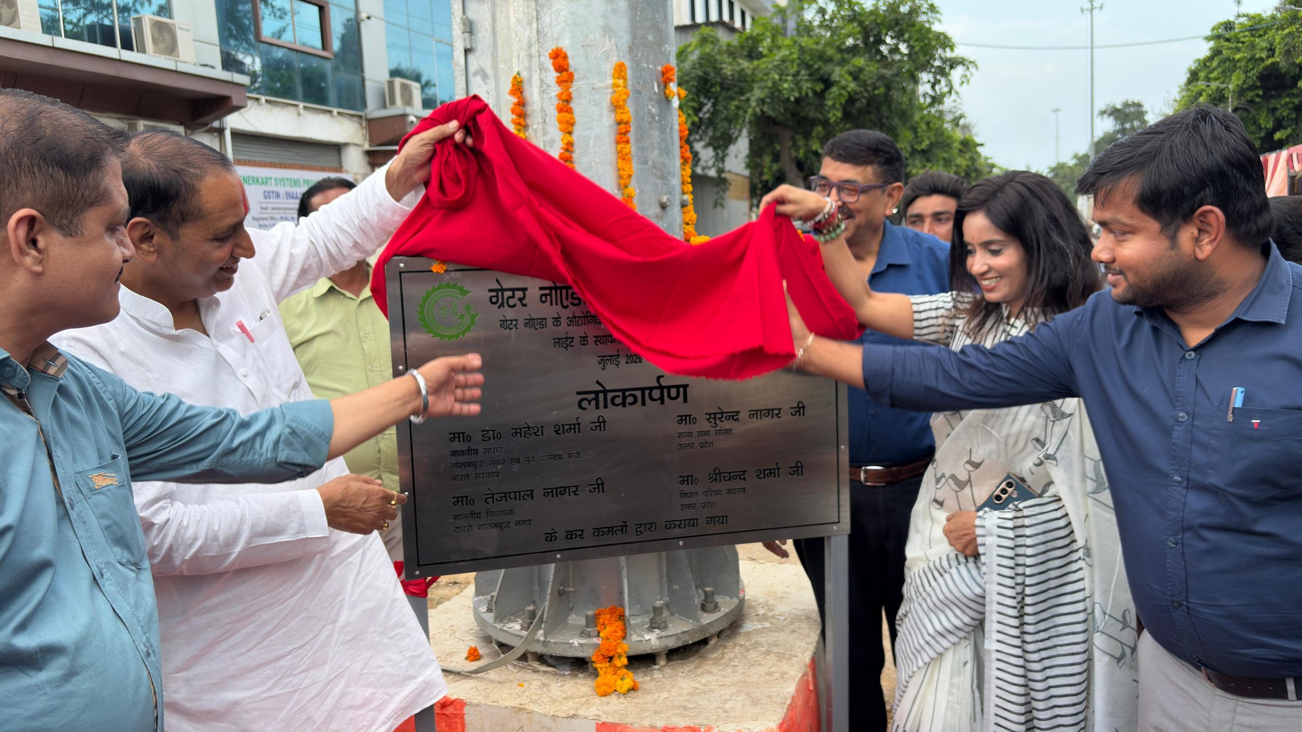 विधायक तेजपाल ने पूरी की उद्यमियों की मांग:एलईडी स्ट्रीट लाइट से रोशन हुआ औद्योगिक सेक्टर ईकोटेक थ्री