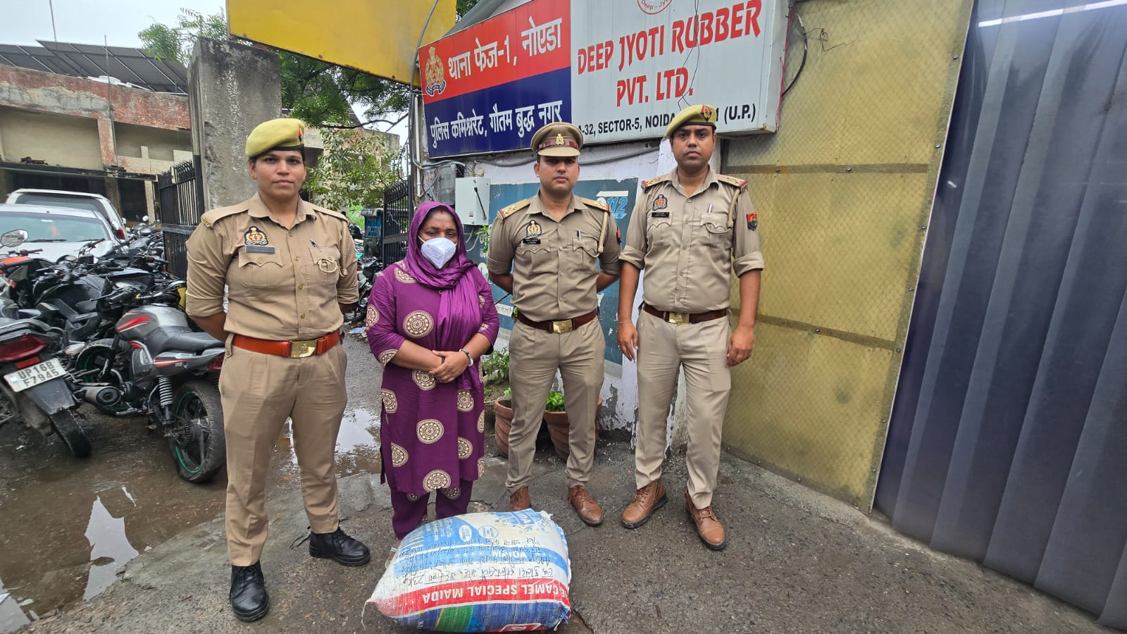 रिमांड पर लाई गई महिला तस्कर की निशानदेही पर 23.4 किलो गांजा बरामद, लाखों में है गांजा की कीमत
