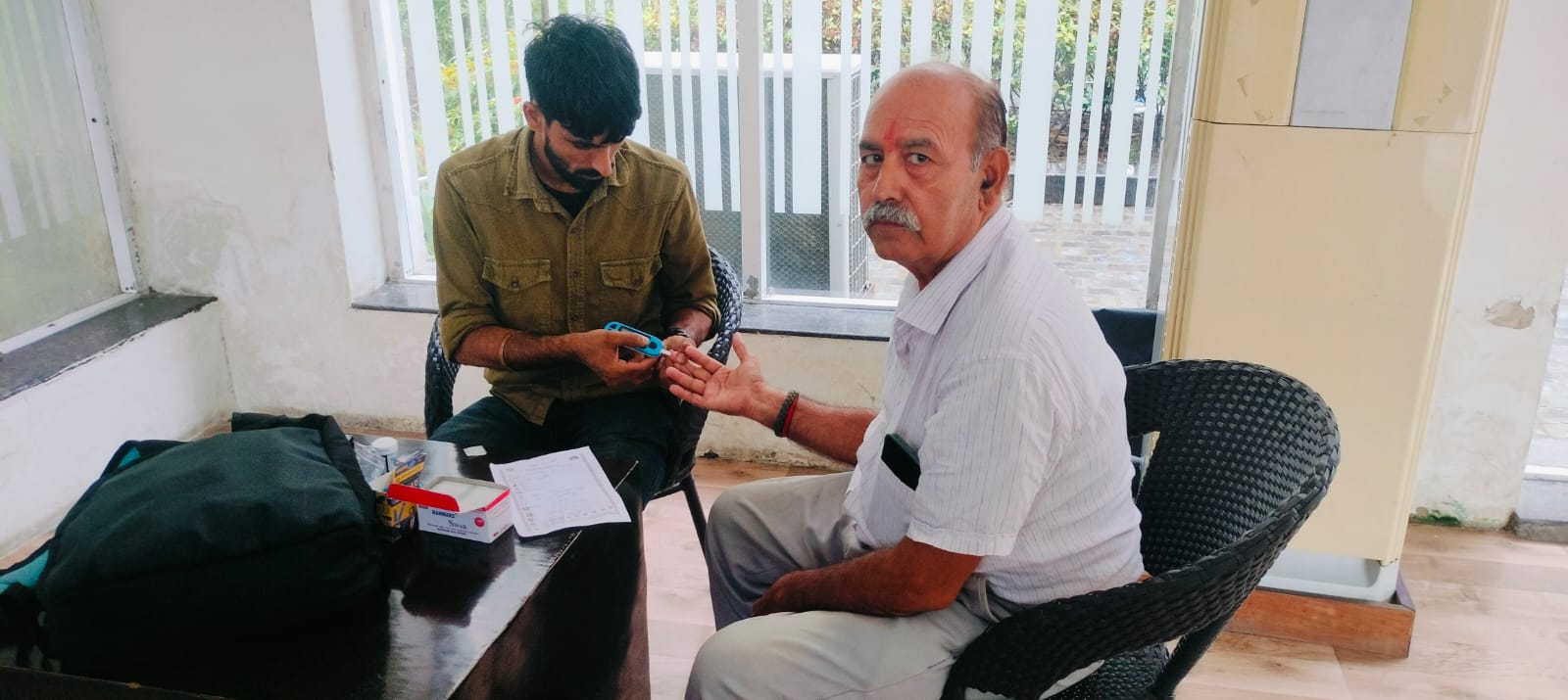 दूषित पानी से 25 लोगों के बीमार होने की पुष्टि:सोसायटी के लोगों का दावा 100 से अधिक लोग हैं बीमार