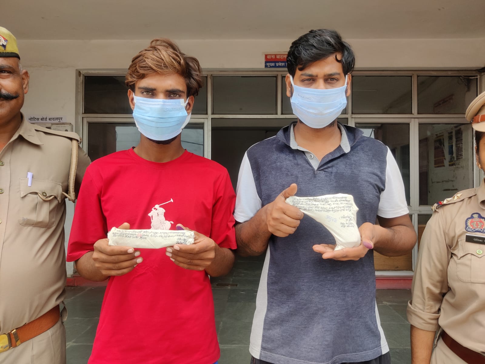 घर पर फायरिंग करने वाले दो आरोपी गिरफ्तार, टशन में दिया था घटना को अंजाम