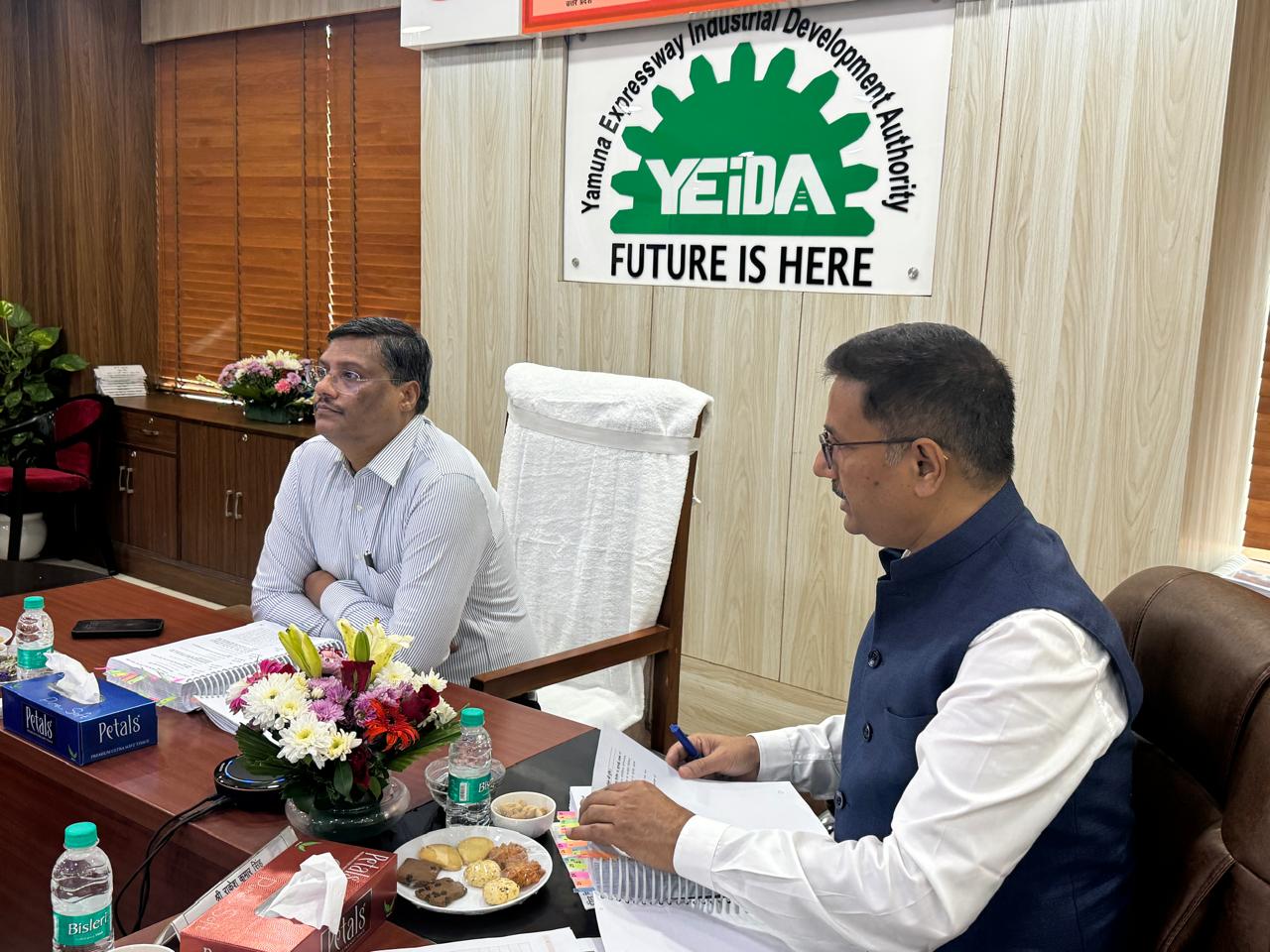 किसानों के हित में प्राधिकरण ने लिया अहम फैसला:यमुना प्राधिकरण ने जमीनों की वर्तमान दर में की बढ़ोत्‍तरी