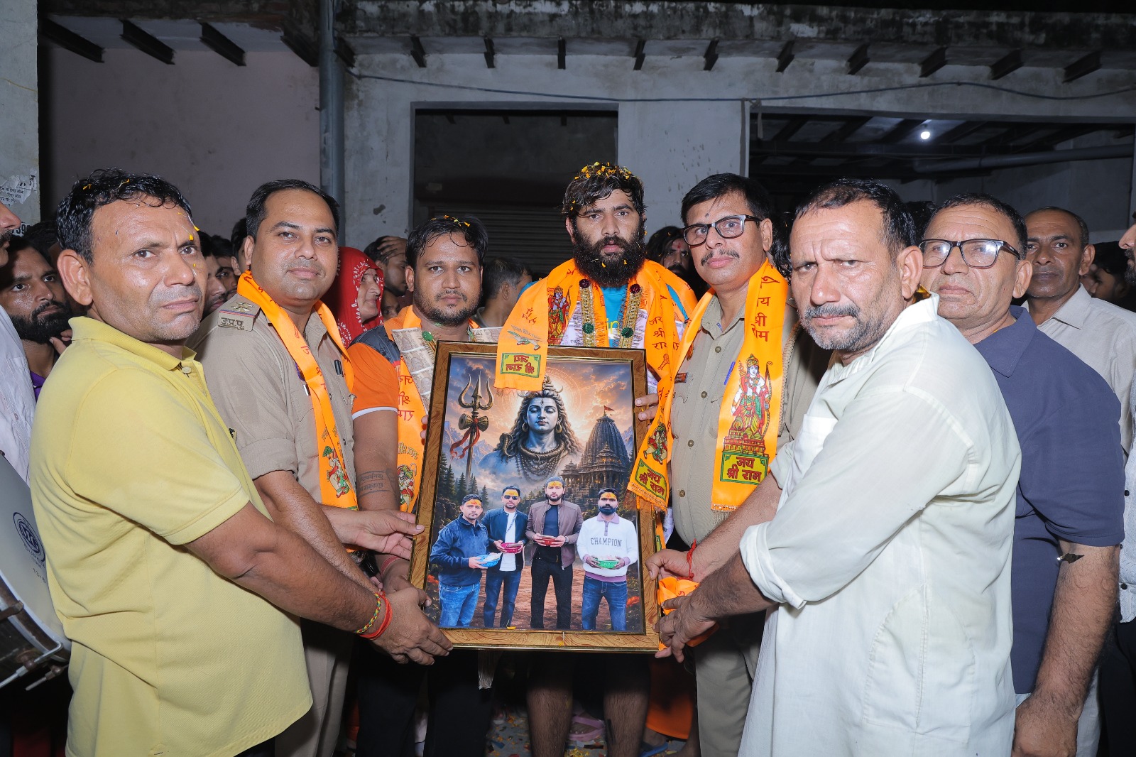 सबसे बड़ी कांवड़ लेकर आए मन्नू गुर्जर भोले:खैरपुर गुर्जर गांव में मन्‍नू गुर्जर का हुआ स्‍वागत