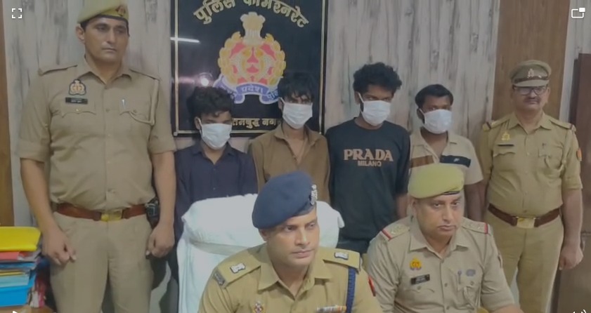 खुली बिल्डिंग और कमरों को निशाना बनाता था गिरोह, 24 मोबाइल के साथ 4 दबोचे गए