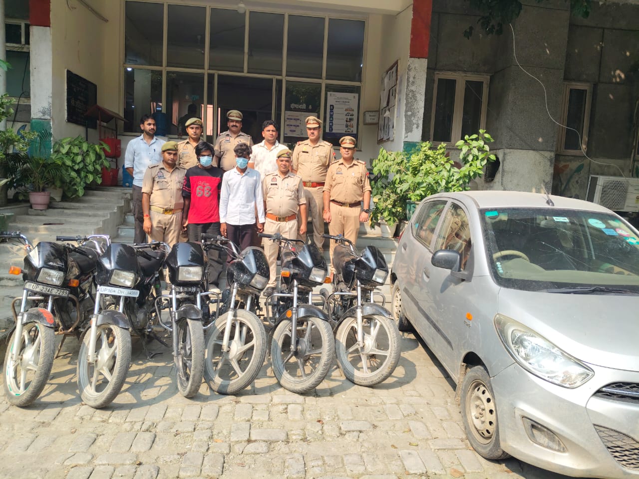 रेकी कर दिल्ली-एनसीआर से बाइक चुराते थे, चोरी की 6 बाइक के साथ 2 दबोचे