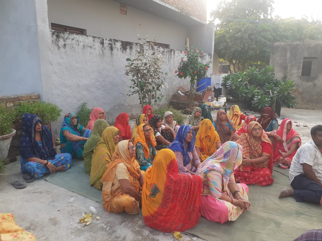 अनिश्चितकालीन धरने के लिए महिला शक्ति ने संभाला मोर्चा:शेष 4 प्रतिशत प्‍लाट के लिए 44 गांवों में चलेगा जनजागरण अभियान