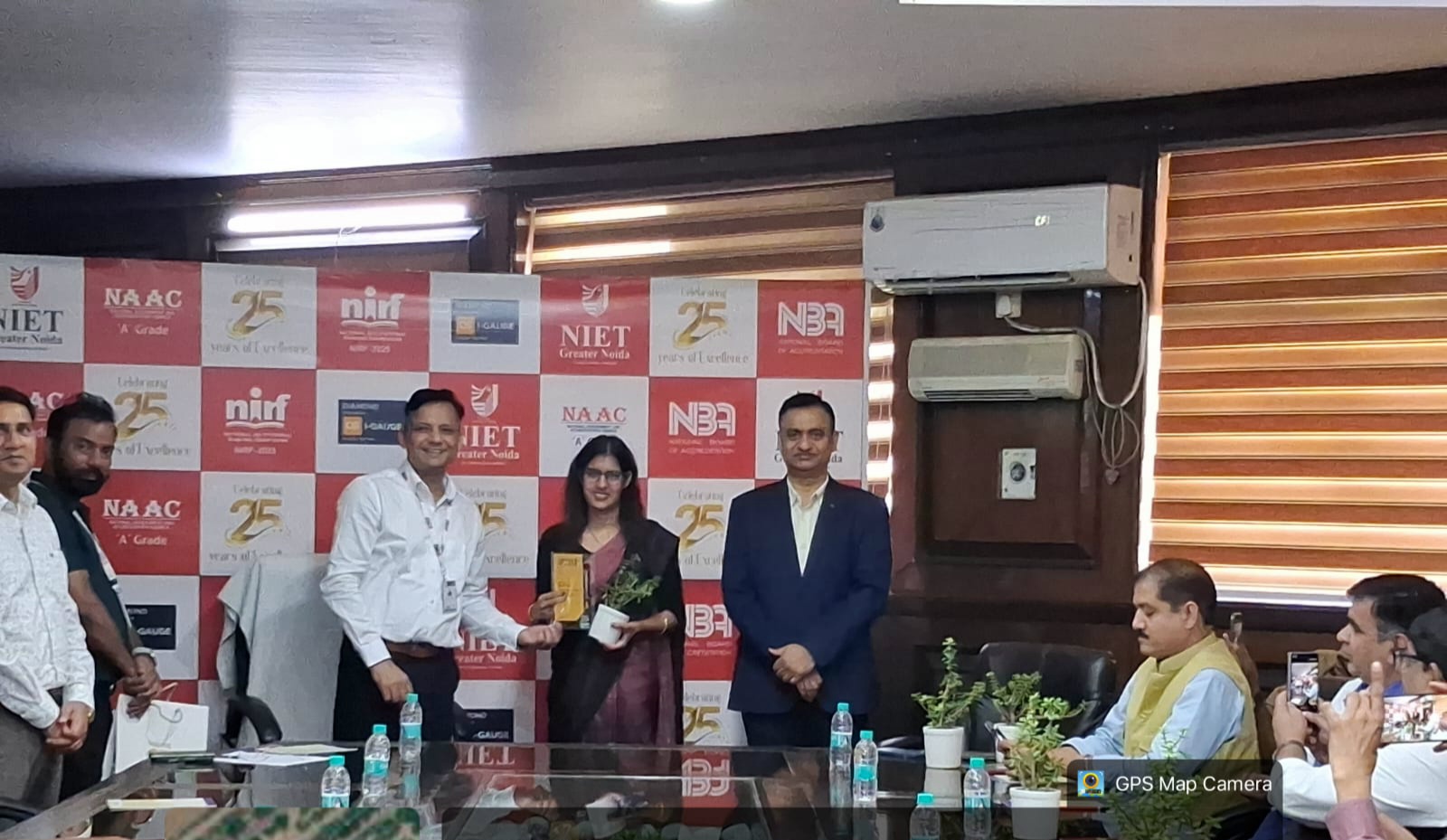 IBA एवं NIET के मध्य उद्योग–शिक्षा समन्वय पर चर्चा:उद्योग और शिक्षा जगत के बीच सहयोग पर विमर्श