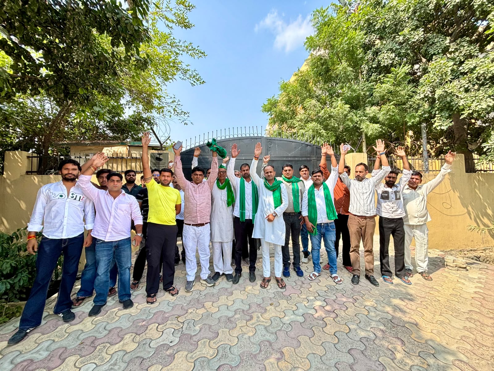 किसानों पर बिजली का गलत बिल भेजने का आरोप:भारतीय किसान यूनियन (कृषक) ने एनपीसीएल में की बैठक