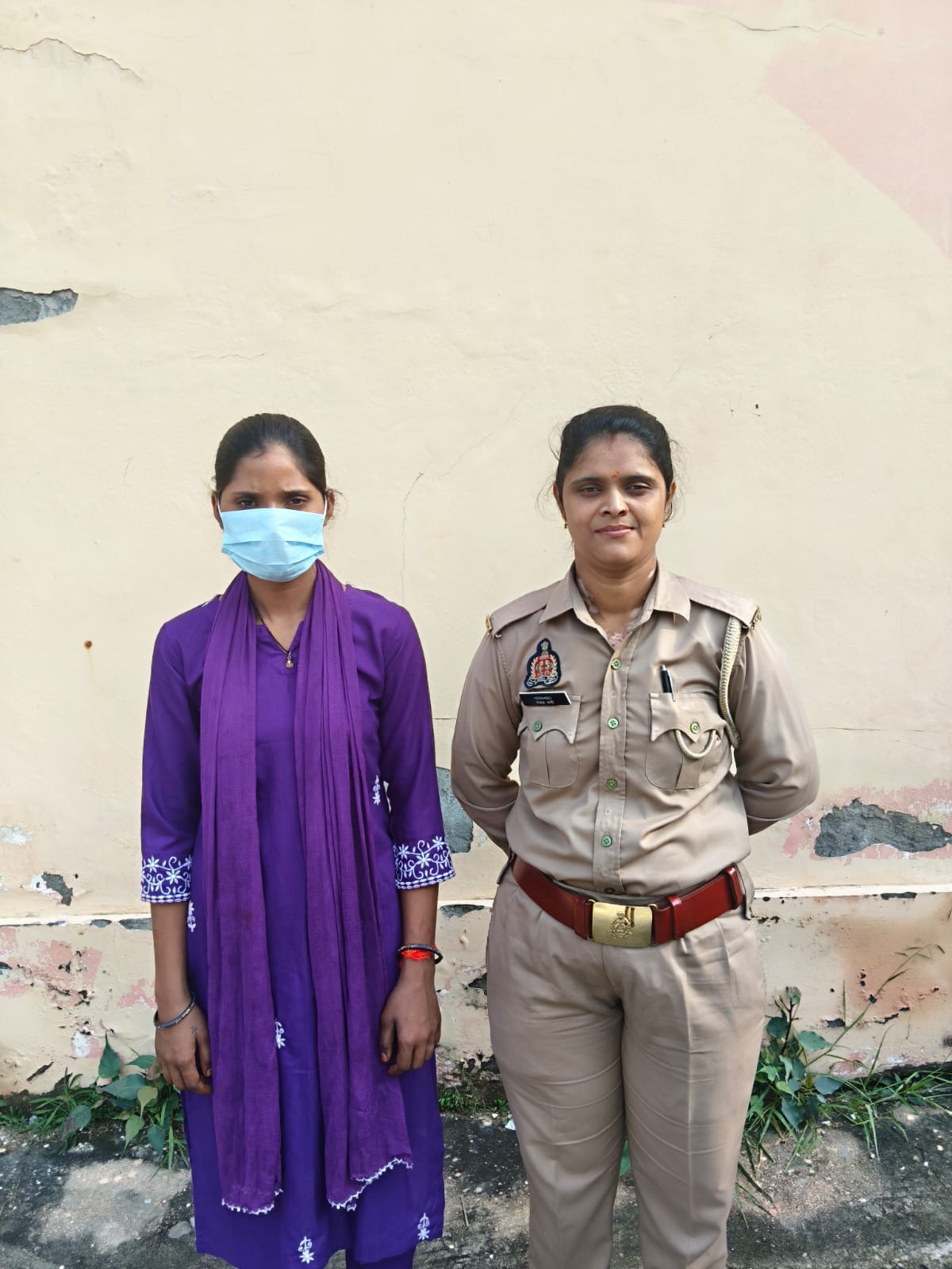 पति के प्रेम संबंधों में रोड़ा बनी महिला की गला दबाकर हत्या, पत्नी को पुलिस ने दबोचा